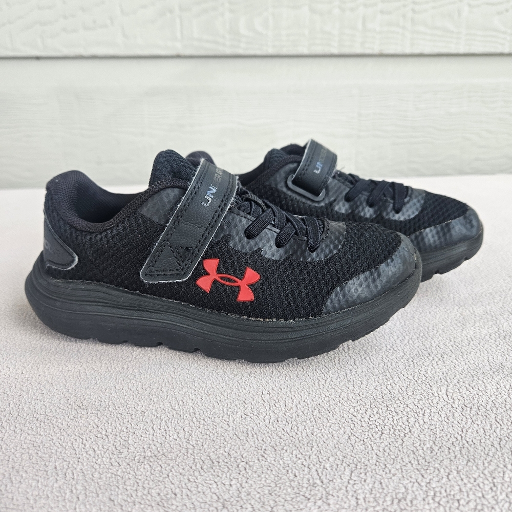 Under Armour Surge 2 Toddler SZ 12 Black Unisex Low Top Hook & Loop Sneaker